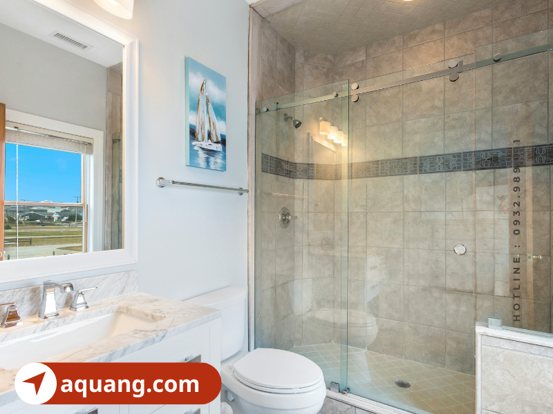 Các mẫu vách kính tắm cường lực hiện đại