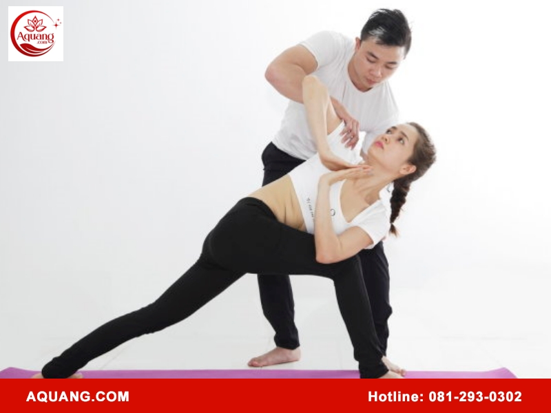 Tìm kiếm huấn luyện viên yoga trị liệu ở đâu?