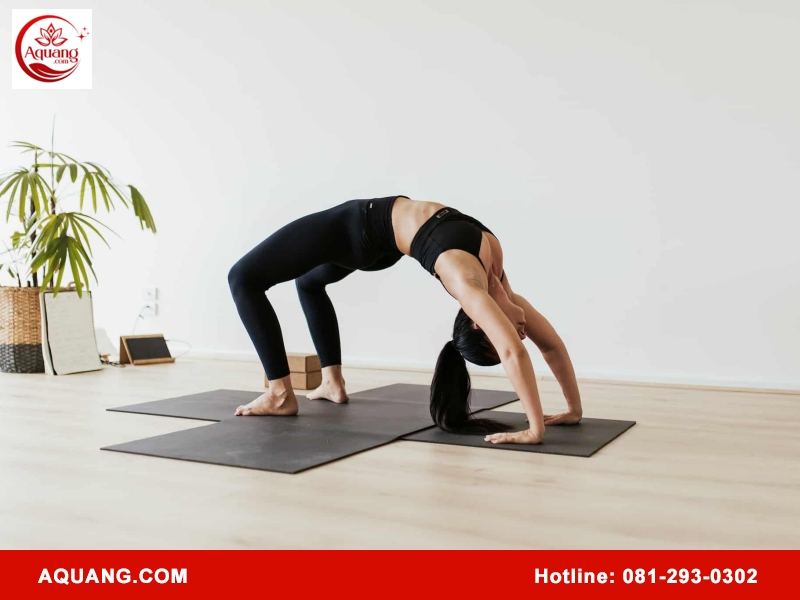 Tư thế mở ngực và tăng cường cơ bắp