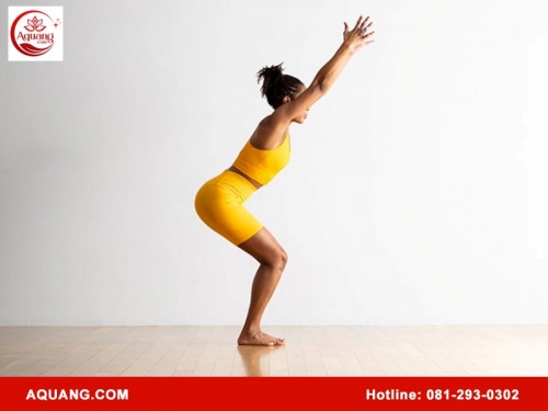 Tập yoga tan mỡ bụng